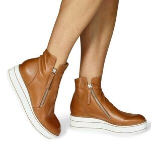 SILENT D NENE PLATFORM SNEAKER